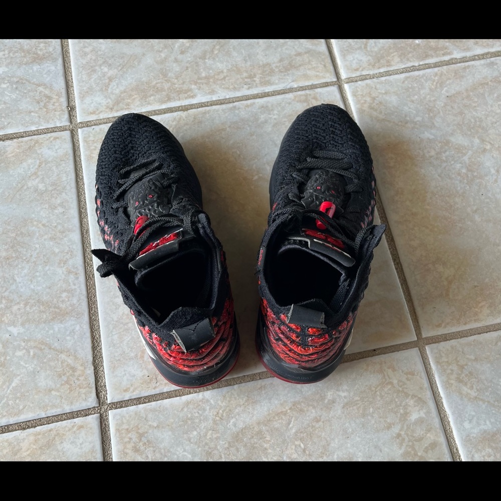 LeBron Infrared Boys